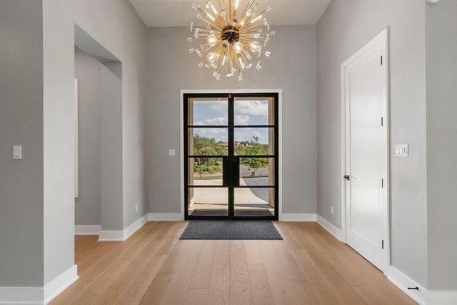 501 Black Wolf RUN, Austin, TX 78738
