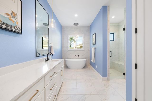 501 Black Wolf RUN, Austin, TX 78738