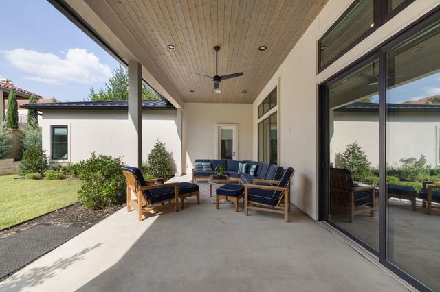 501 Black Wolf RUN, Austin, TX 78738