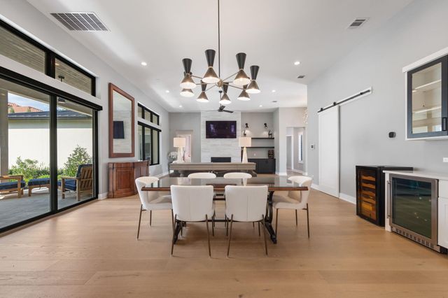 501 Black Wolf RUN, Austin, TX 78738