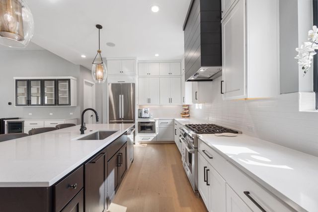 501 Black Wolf RUN, Austin, TX 78738