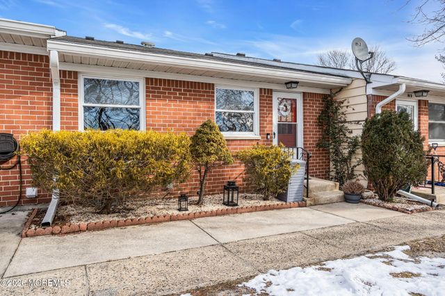 14 Independence Parkway C, Whiting, NJ 08759