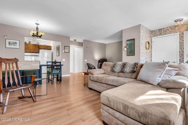 14 Independence Parkway C, Whiting, NJ 08759