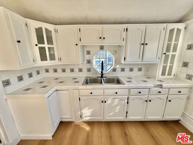 1454 W 28th Street, Los Angeles, CA 90007