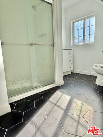 1454 W 28th Street, Los Angeles, CA 90007