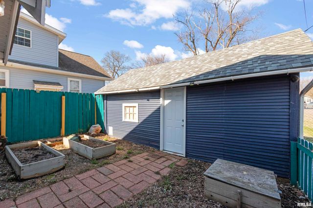 400 PEKIN Avenue, East Peoria, IL 61611