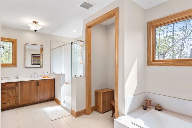 144 Lecroy Road, Walhalla, SC 29691