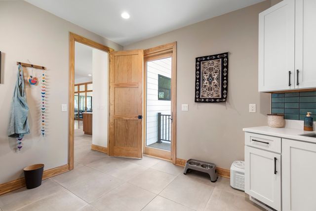 144 Lecroy Road, Walhalla, SC 29691