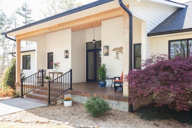 144 Lecroy Road, Walhalla, SC 29691