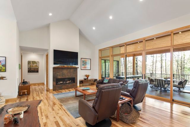 144 Lecroy Road, Walhalla, SC 29691