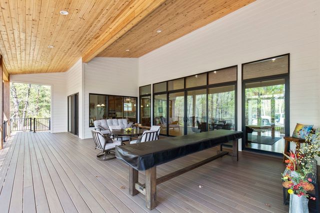 144 Lecroy Road, Walhalla, SC 29691