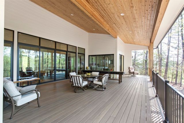 144 Lecroy Road, Walhalla, SC 29691