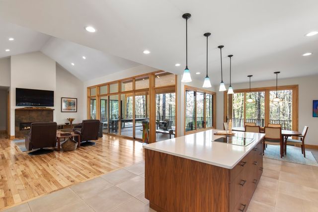 144 Lecroy Road, Walhalla, SC 29691