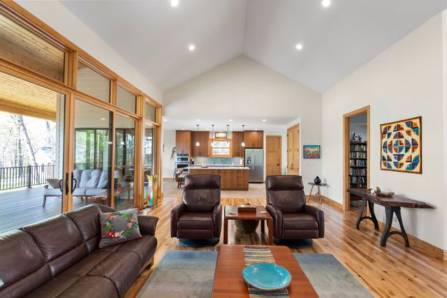 144 Lecroy Road, Walhalla, SC 29691