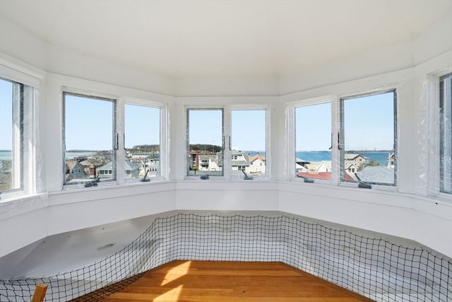 7 Mildred St, Hull, MA 02045