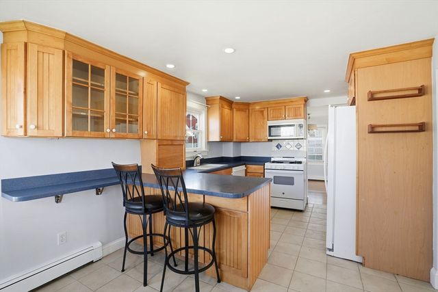 7 Mildred St, Hull, MA 02045