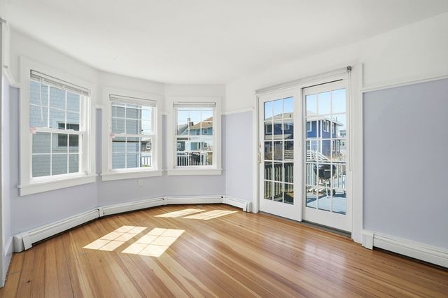 7 Mildred St, Hull, MA 02045