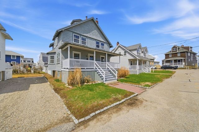 7 Mildred St, Hull, MA 02045