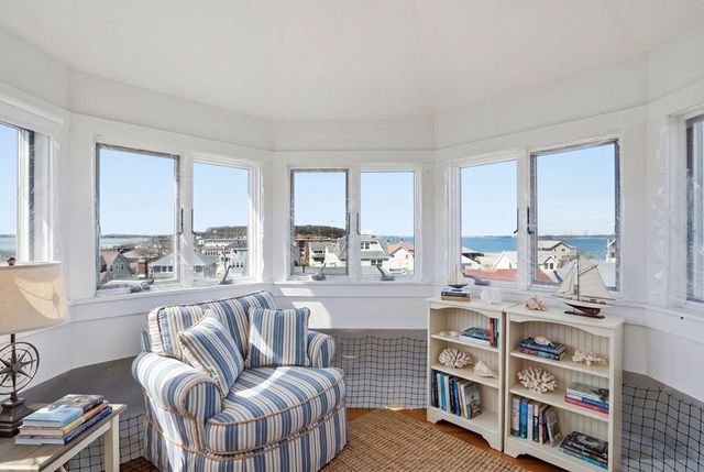 7 Mildred St, Hull, MA 02045