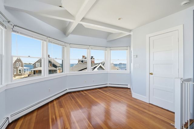 7 Mildred St, Hull, MA 02045