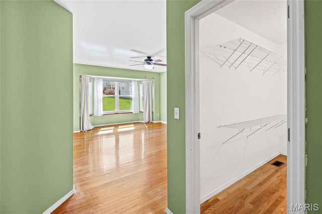 804 Shady Ridge Court, St Louis, MO 63125