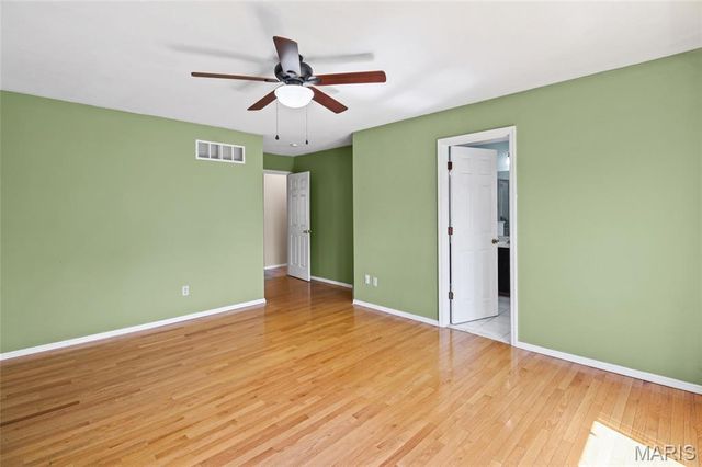 804 Shady Ridge Court, St Louis, MO 63125