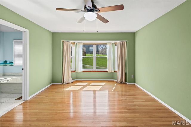 804 Shady Ridge Court, St Louis, MO 63125