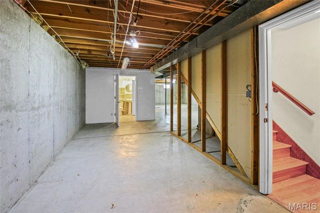 804 Shady Ridge Court, St Louis, MO 63125