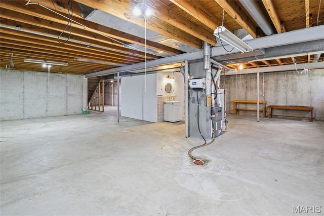 804 Shady Ridge Court, St Louis, MO 63125