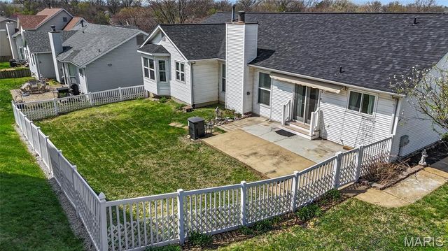 804 Shady Ridge Court, St Louis, MO 63125