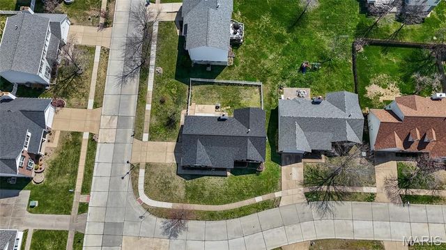 804 Shady Ridge Court, St Louis, MO 63125