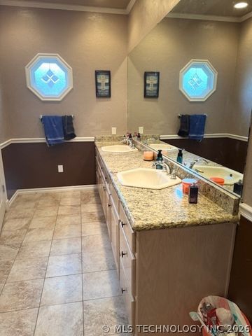 1614 Southern Hills Drive, Ardmore, OK 73401