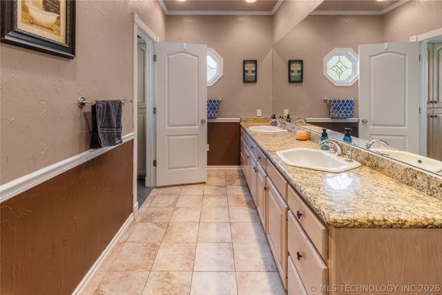 1614 Southern Hills Drive, Ardmore, OK 73401