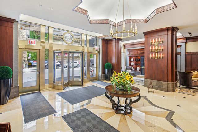 21 E Huron Street 1101, Chicago, IL 60611