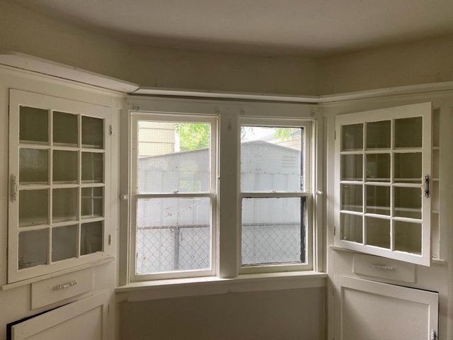 5921 N 37th STREET, Milwaukee, WI 53209