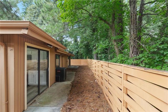 841 Lake Hollow SW Boulevard, Marietta, GA 30064