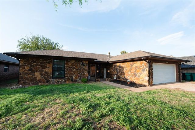 8305 NW 115th Street, Oklahoma City, OK 73162