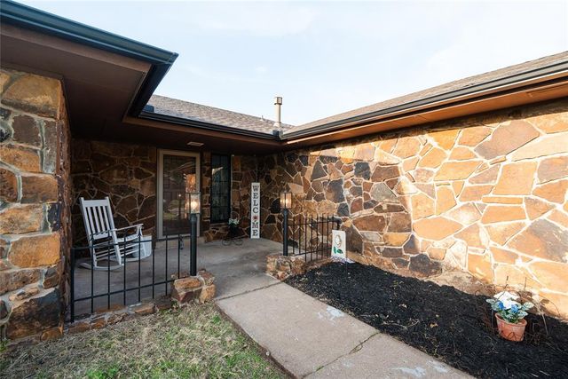 8305 NW 115th Street, Oklahoma City, OK 73162