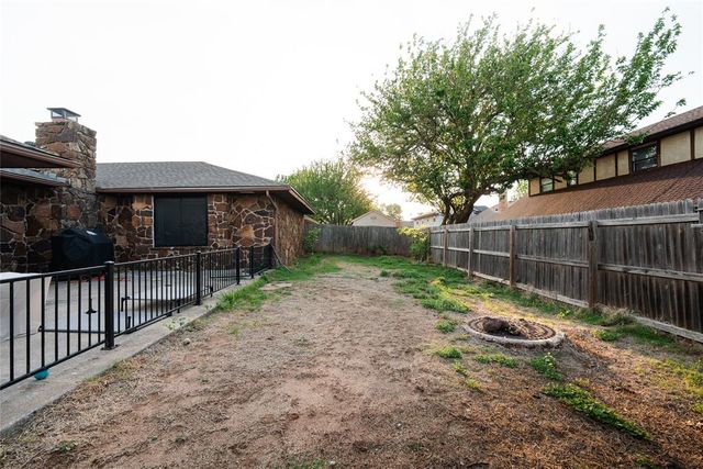 8305 NW 115th Street, Oklahoma City, OK 73162
