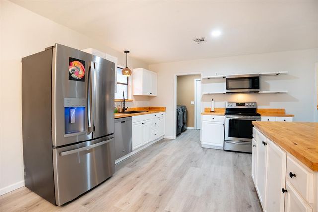 8305 NW 115th Street, Oklahoma City, OK 73162
