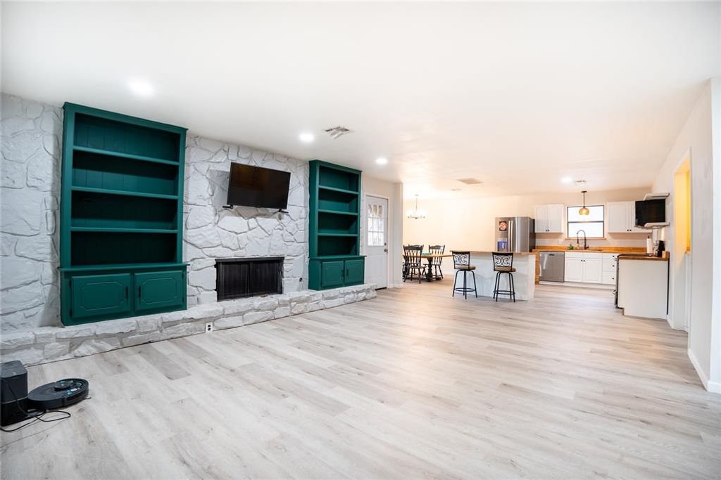 8305 NW 115th Street, Oklahoma City, OK 73162