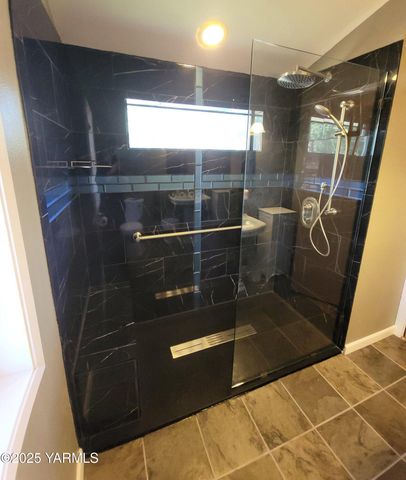 355 Tamarack, Goldendale, WA 98620