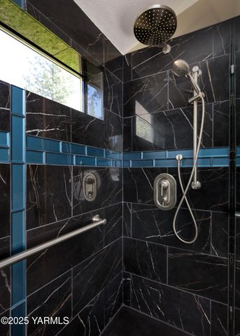 355 Tamarack, Goldendale, WA 98620