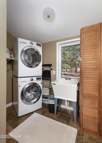 355 Tamarack, Goldendale, WA 98620