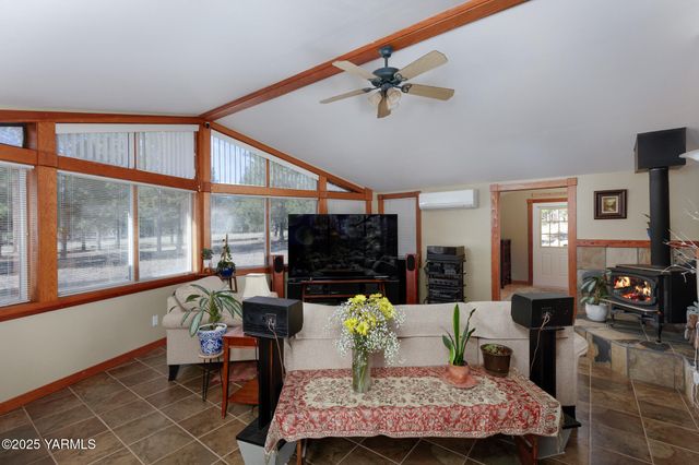 355 Tamarack, Goldendale, WA 98620