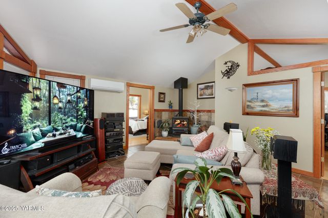 355 Tamarack, Goldendale, WA 98620