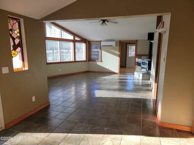 355 Tamarack, Goldendale, WA 98620