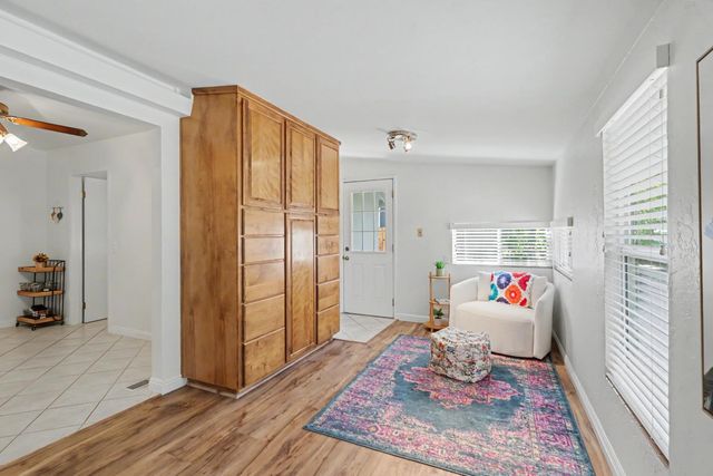 3840 Maudray Way, Carmichael, CA 95608