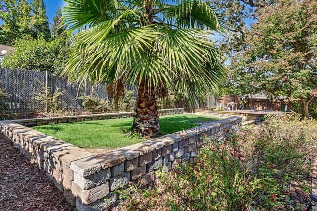 3840 Maudray Way, Carmichael, CA 95608