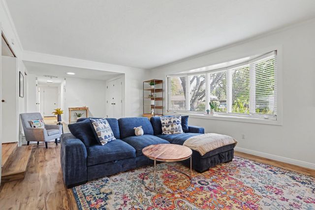 3840 Maudray Way, Carmichael, CA 95608